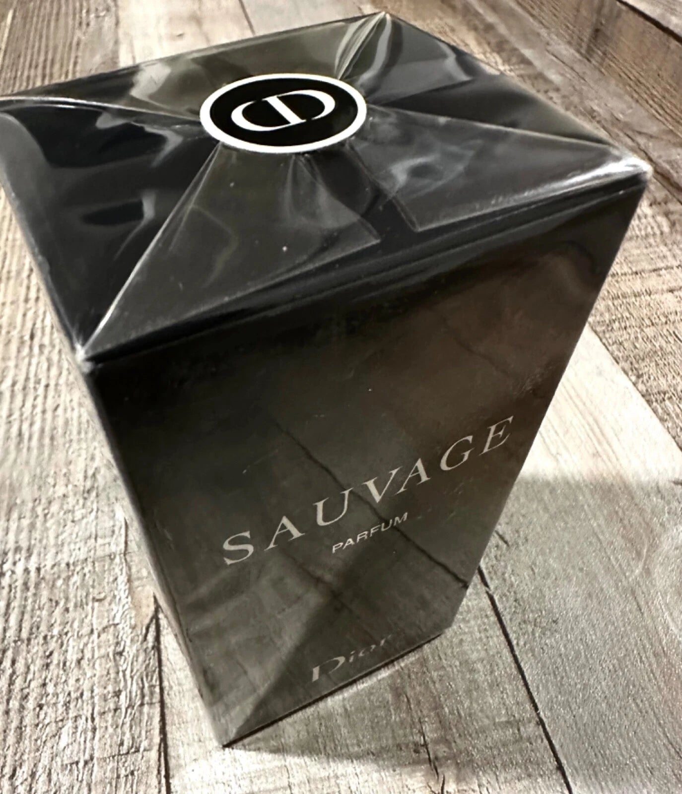 Dior Sauvage Parfum 100ml Vaporisateur Spray for Men – Authentic Luxury Fragrance