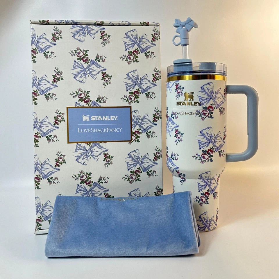 Stanley x LoveShackFancy Holiday Quencher H2.0 FlowState Tumbler 40oz Rosa Beaux Blue with Gift Box